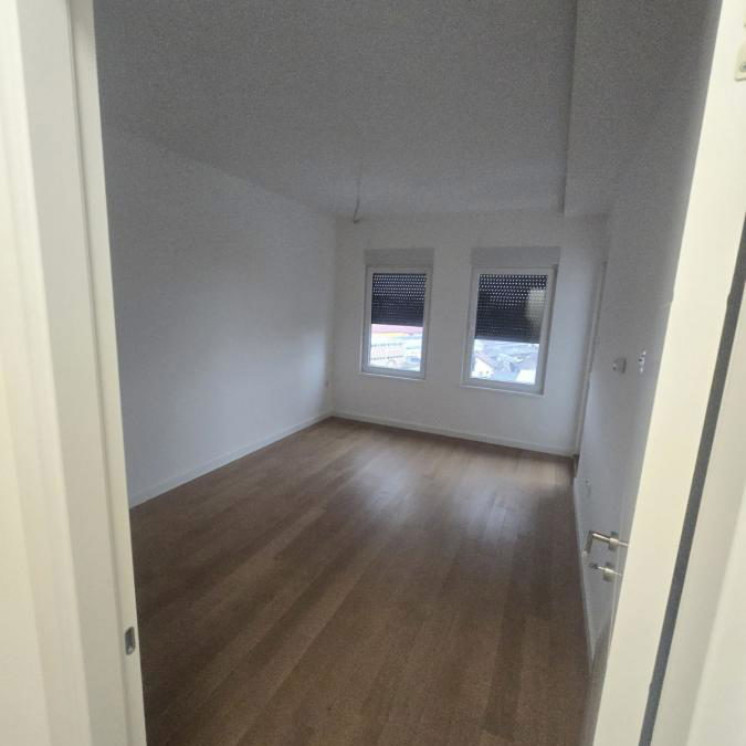 Petosoban stan na prodaju, Salajka, Novi Sad, 129m², 292.320 €