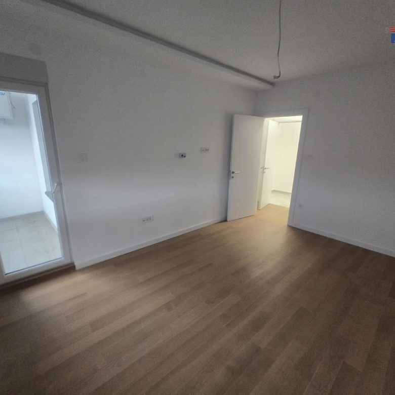 Petosoban stan na prodaju, Salajka, Novi Sad, 129m², 292.320 €