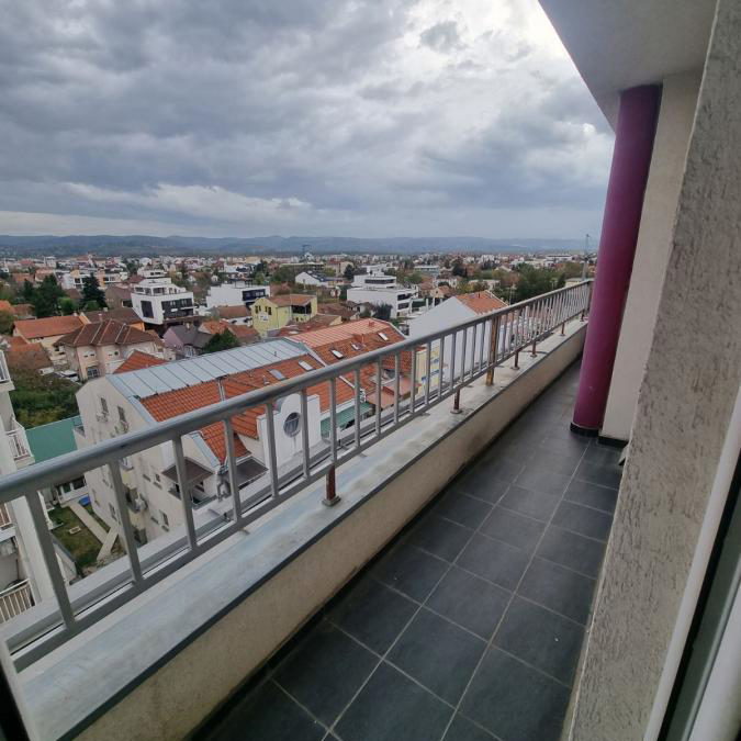 Trosoban stan na prodaju, Bulevar Evrope, Novi Sad, 71m², 168.200 €
