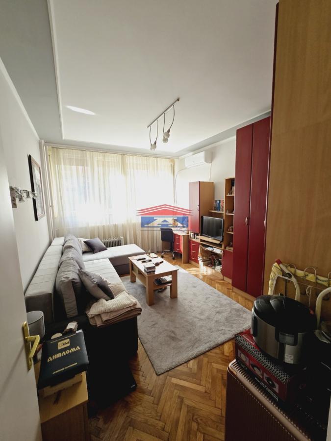 Četvorosoban stan na prodaju, Centar, Novi Sad, 87m², 236.900 €