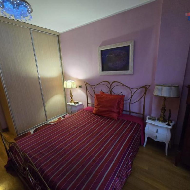 Četvorosoban stan na prodaju, Centar, Novi Sad, 131m², 503.000 €