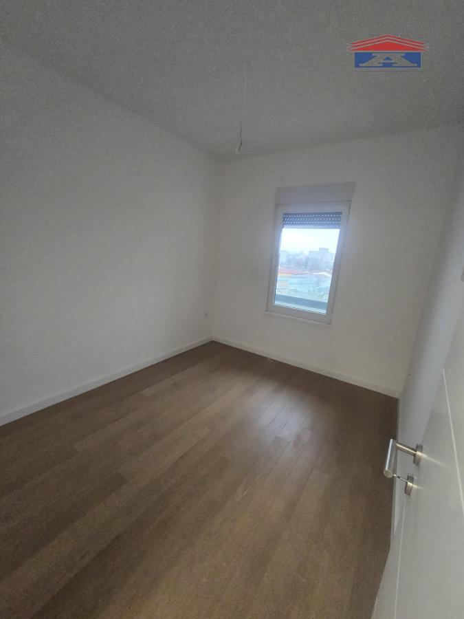 Petosoban stan na prodaju, Salajka, Novi Sad, 129m², 292.320 €
