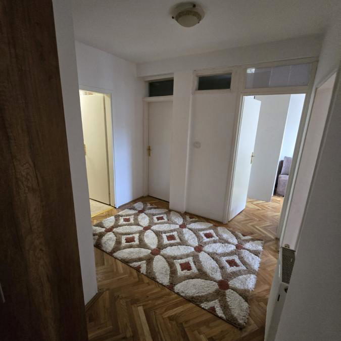 Troiposoban stan na prodaju, Bulevar Oslobođenja, Novi Sad, 92m², 208.500 €