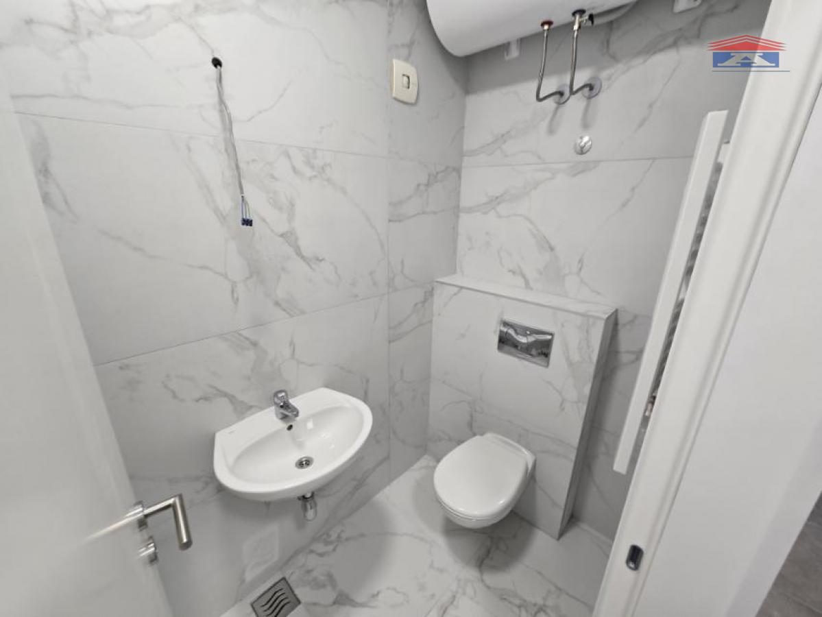 Četvorosoban stan na prodaju, Avijatičarsko Naselje, Novi Sad, 95m², 205.500 €