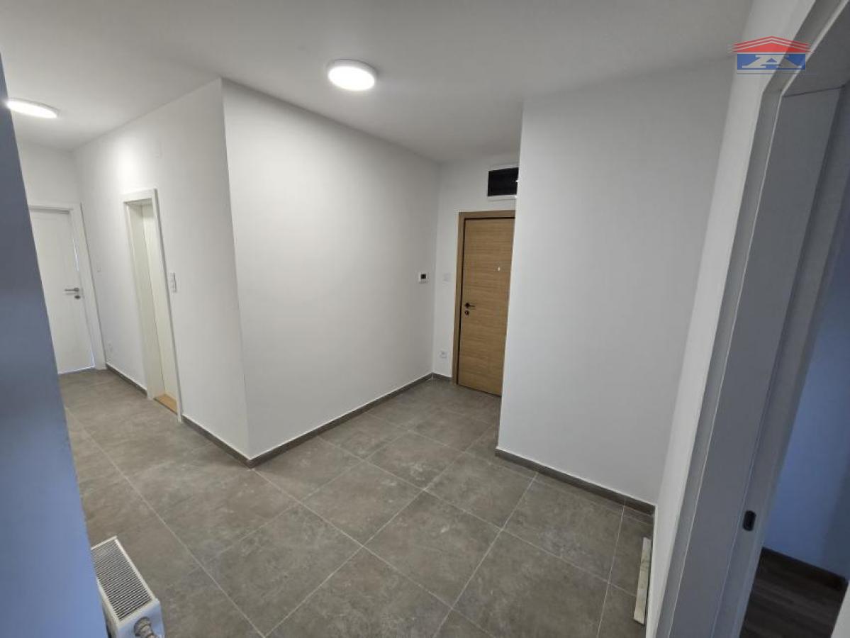Četvorosoban stan na prodaju, Avijatičarsko Naselje, Novi Sad, 95m², 205.500 €