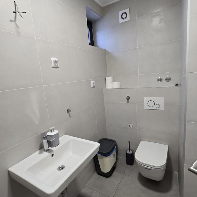 Lokal za izdavanje, Telep, Novi Sad, 230m², 1.900 €/mes
