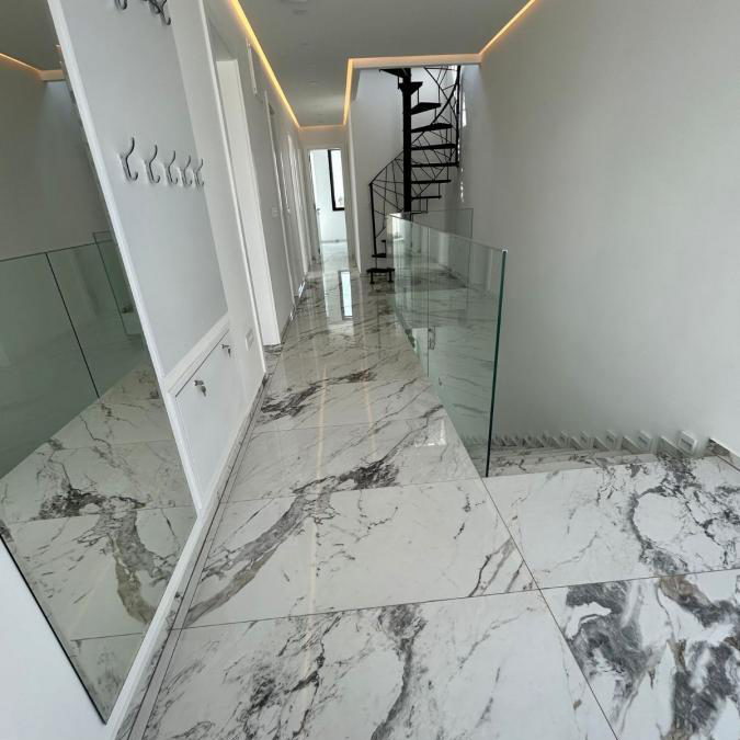 Kuća za izdavanje, Sremska Kamenica, Novi Sad, 180m², 2.100 €/mes