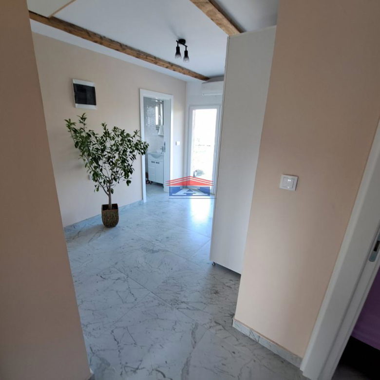 Kuća na prodaju, Kamenjar, Novi Sad, 120m², 278.100 €