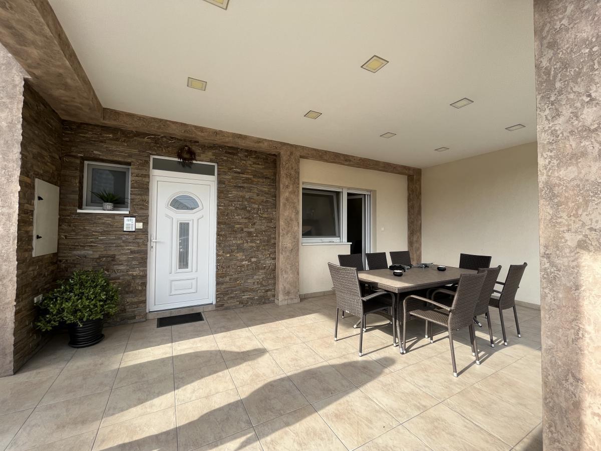 actionimagesite40agencyanekretnineimgqb4pdcgujm-image00003 Kuća na prodaju, Adice, Novi Sad, 402m², 773.000 €
