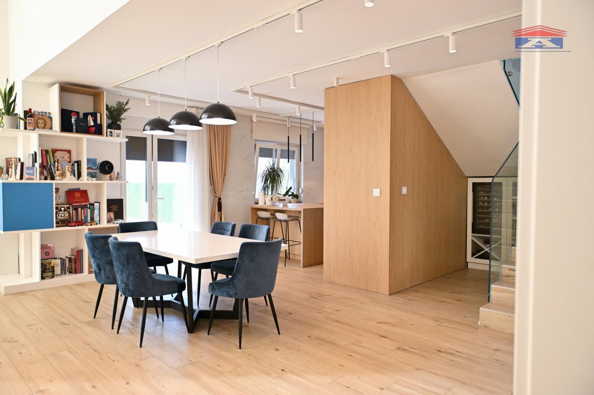 Kuća na prodaju, Petrovaradin, Novi Sad, 360m², 790.000 €
