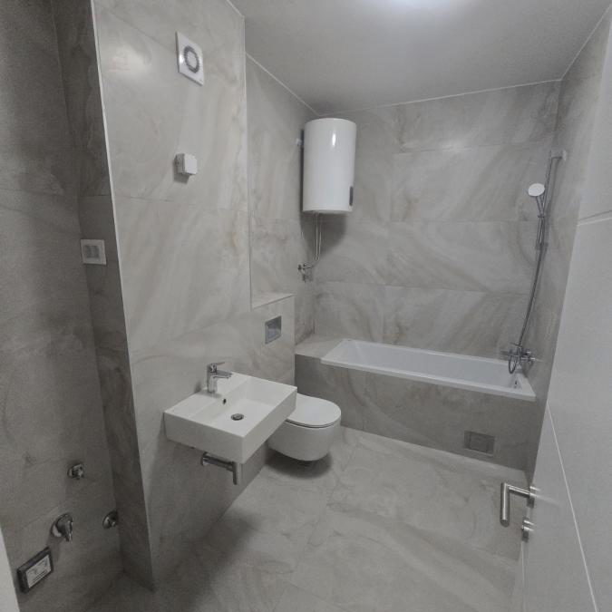 Petosoban stan na prodaju, Salajka, Novi Sad, 129m², 292.320 €