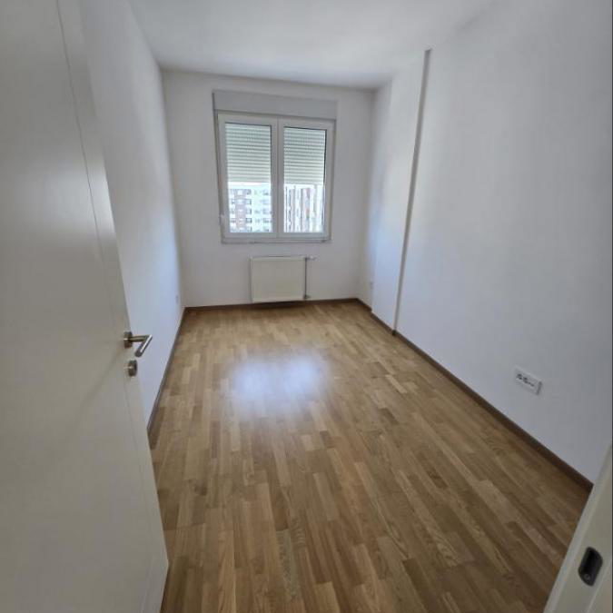 Četvorosoban stan na prodaju, Avijatičarsko Naselje, Novi Sad, 95m², 205.500 €