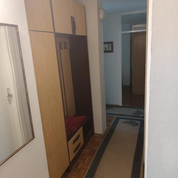 Trosoban stan za izdavanje, Novo Naselje, Novi Sad, 80m², 500 €/mes