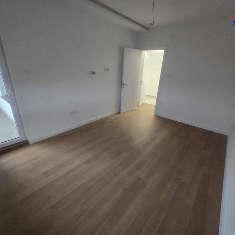 Petosoban stan na prodaju, Salajka, Novi Sad, 129m², 292.320 €