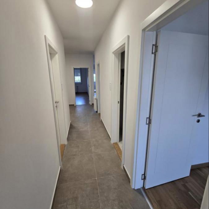 Četvorosoban stan na prodaju, Avijatičarsko Naselje, Novi Sad, 95m², 205.500 €