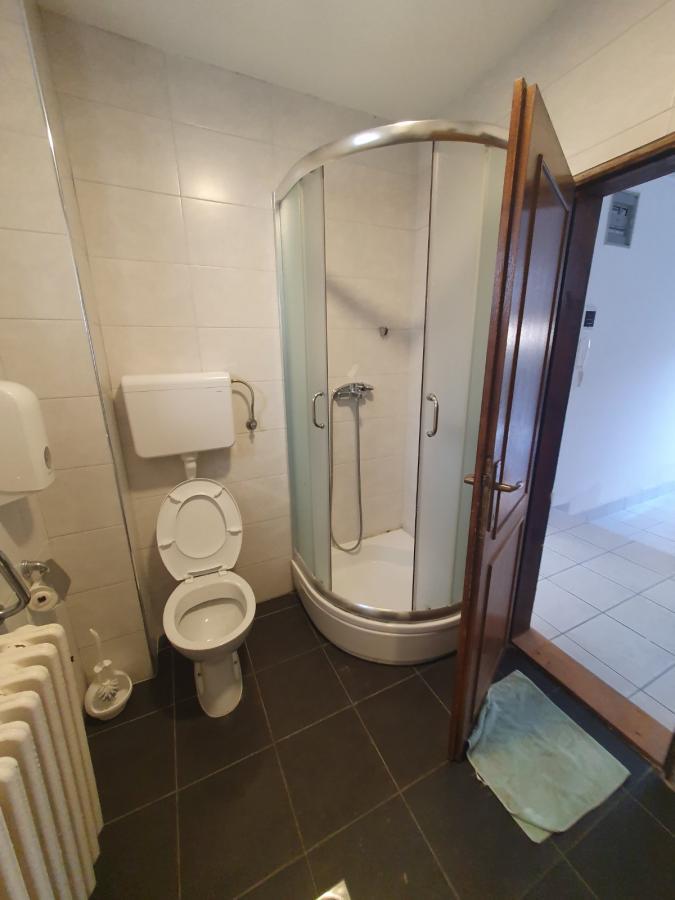 actionimagesite40agencyanekretnineimguqn8dh7yrq-02-05-283f976a13b7ebe4f0eda3f72f2c16accdbfd7dcff9799525b2be84fbb913943-de43654738f0dc3d Kuća na prodaju, Telep, Novi Sad, 362m², 370.000 €