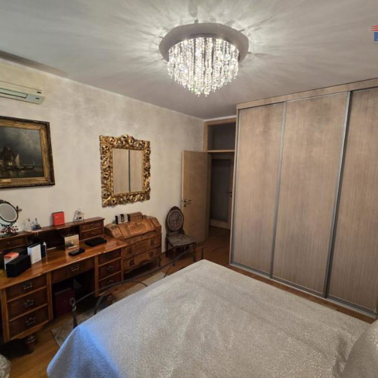 Četvorosoban stan na prodaju, Centar, Novi Sad, 131m², 503.000 €