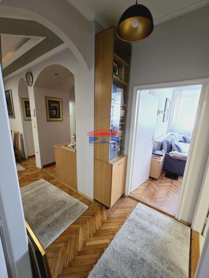 Četvorosoban stan na prodaju, Centar, Novi Sad, 87m², 236.900 €