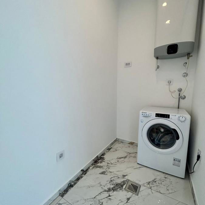 Kuća za izdavanje, Sremska Kamenica, Novi Sad, 180m², 2.100 €/mes