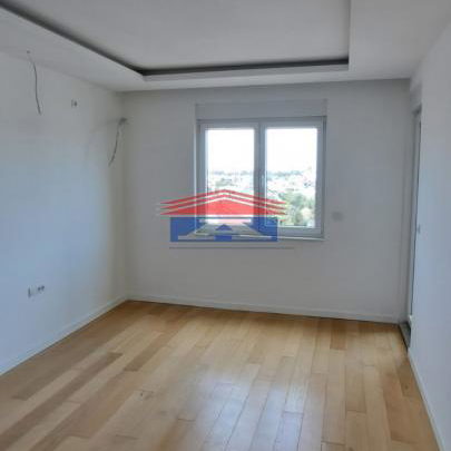 Četvorosoban stan na prodaju, Bulevar Evrope, Novi Sad, 112m², 355.350 €