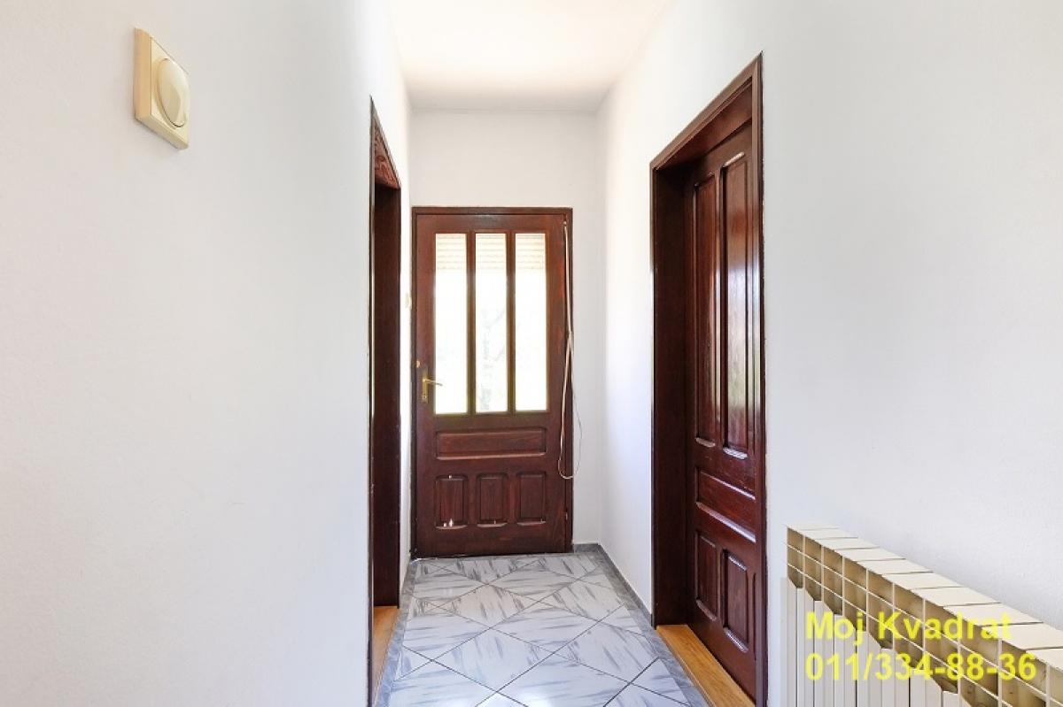 Kuća Prodaja Beograd Kuća Prodaja Beograd Altina 273 m2