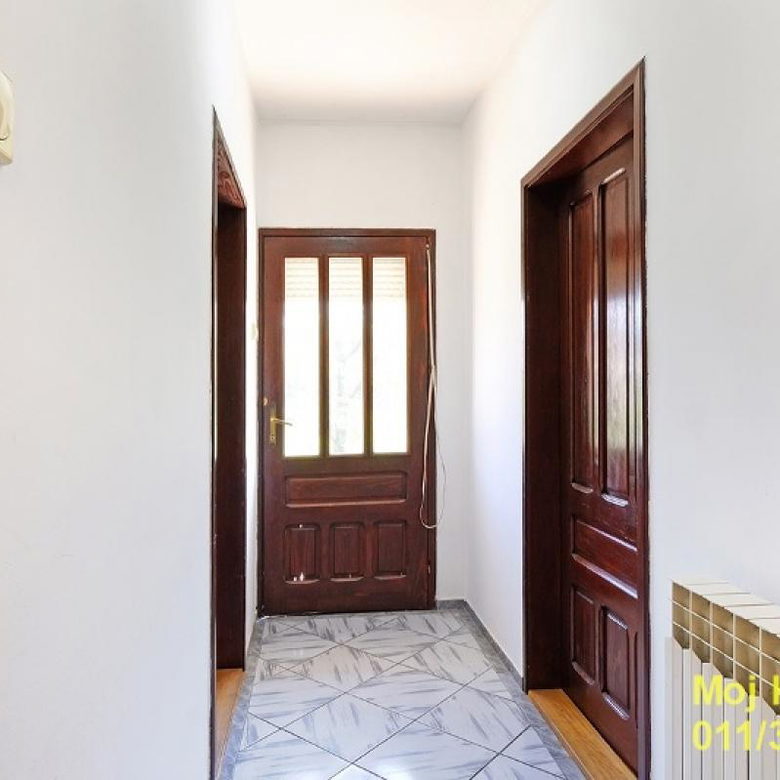 Kuća Prodaja Beograd Altina 273 m2