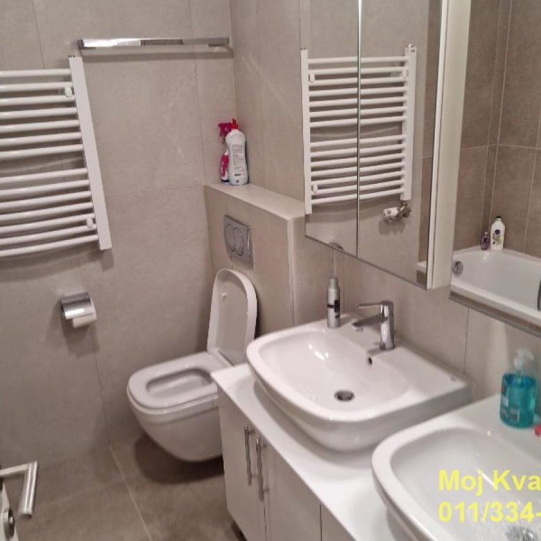 Stan Izdavanje Beograd Blok 65 62 m2