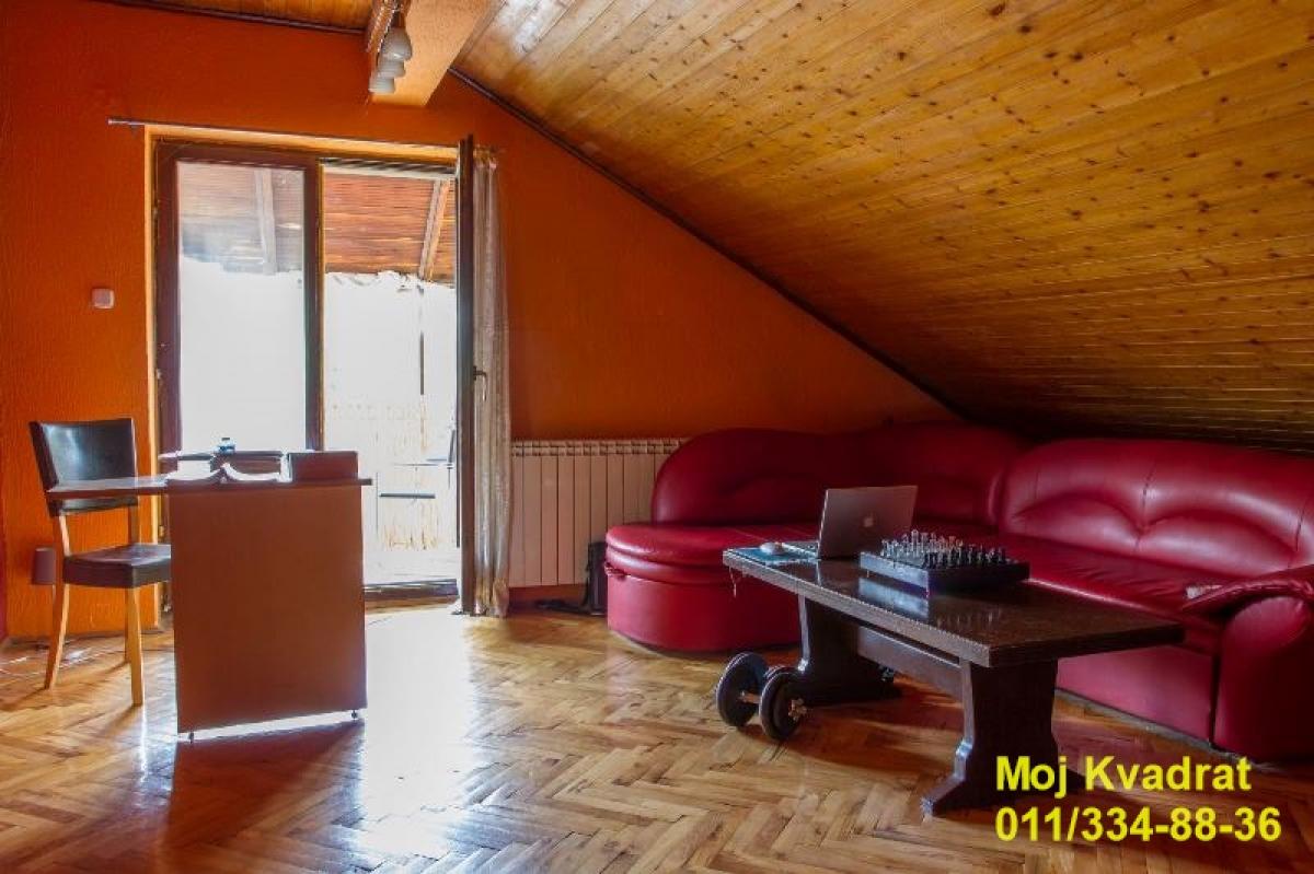 Stan Prodaja Beograd Bele Vode 177 m2