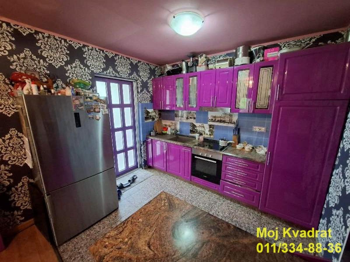 Kuća Prodaja Beograd Kuća Prodaja Beograd Sremčica 300 m2