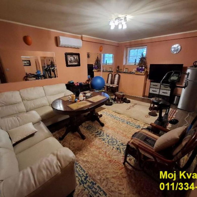 Kuća Prodaja Beograd Sremčica 300 m2