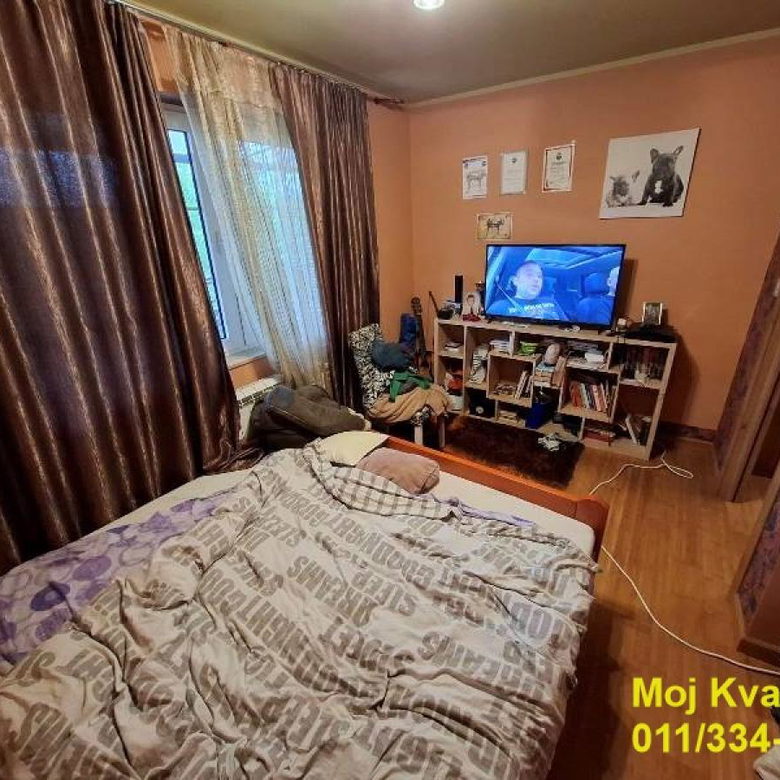 Kuća Prodaja Beograd Sremčica 300 m2