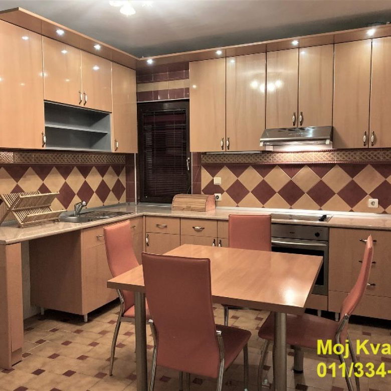 Kuća Prodaja Beograd Banovo Brdo 364 m2
