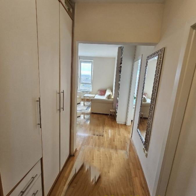 Stan Prodaja Beograd Blok 72 43 m2