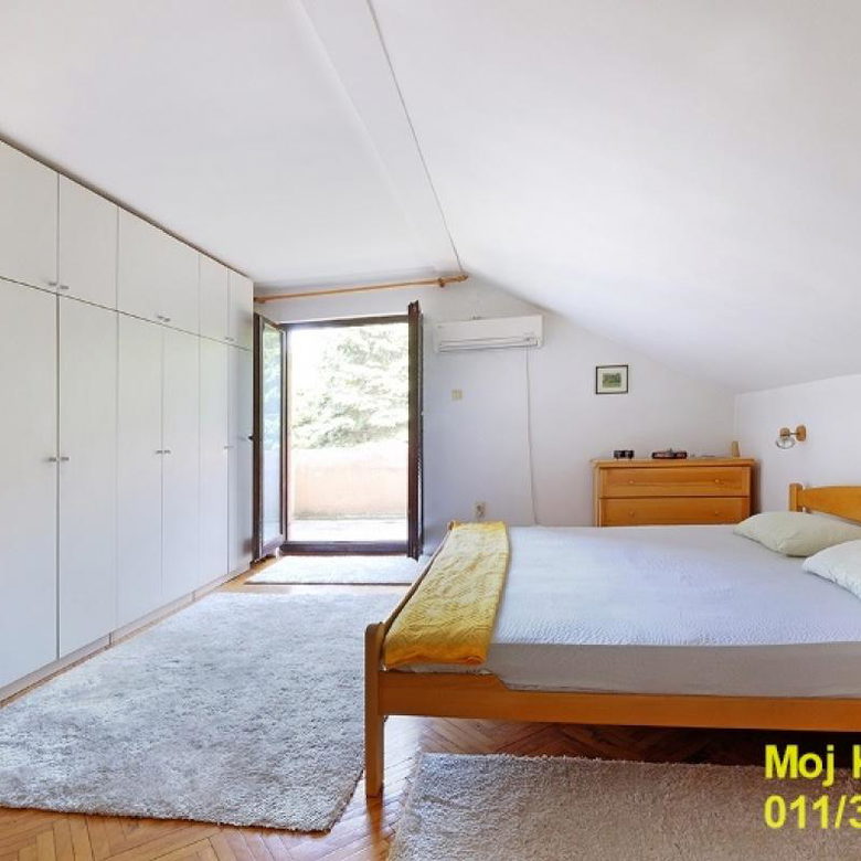 Kuća Prodaja Beograd Dušanovac 250 m2