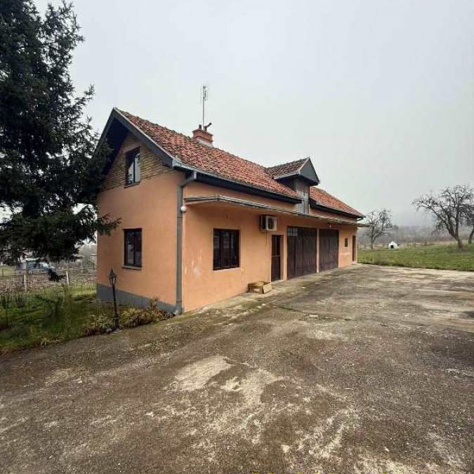 Kuća Prodaja Beograd Begaljica 400 m2