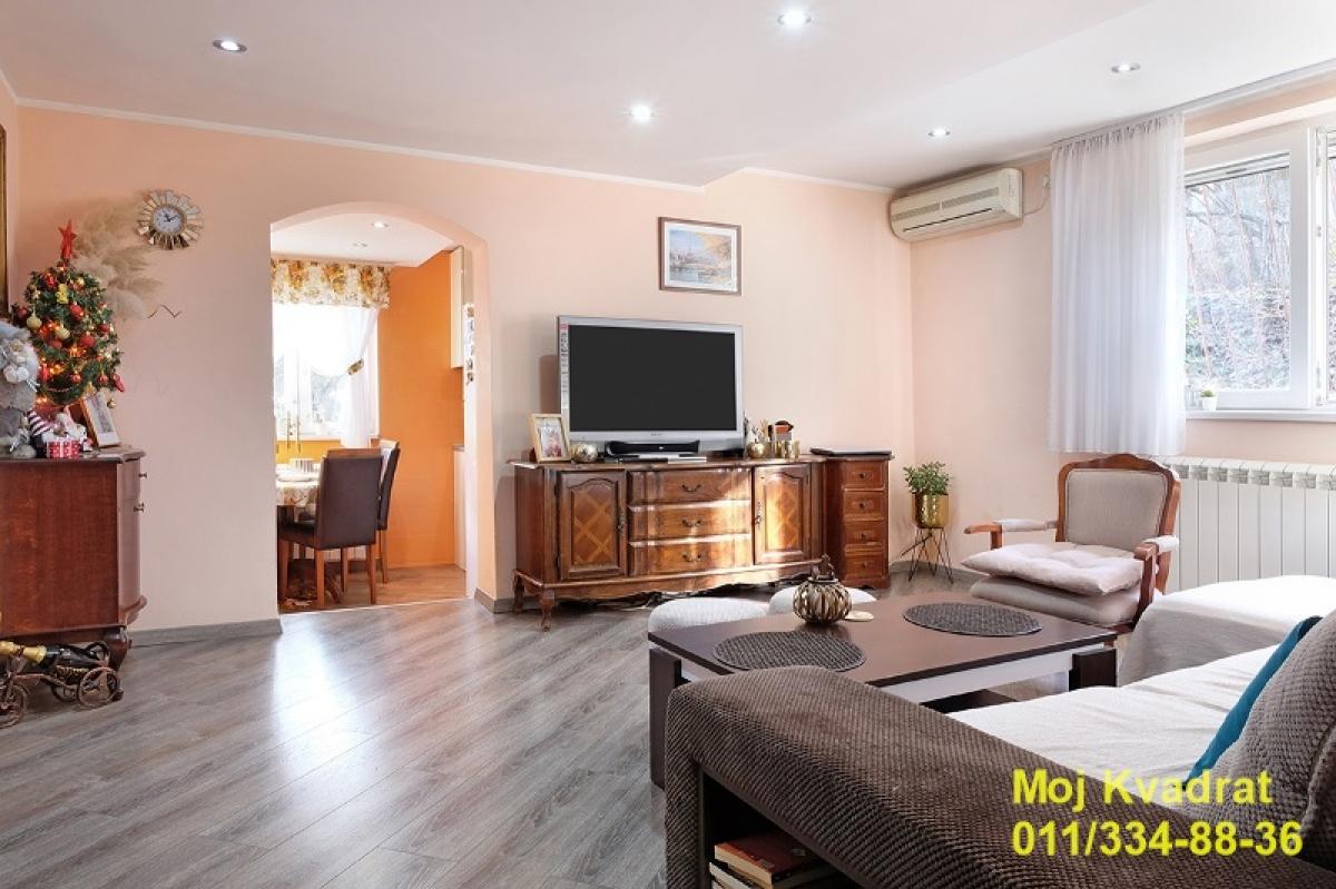 Kuća Prodaja Beograd Zvezdarska Šuma 214 m2