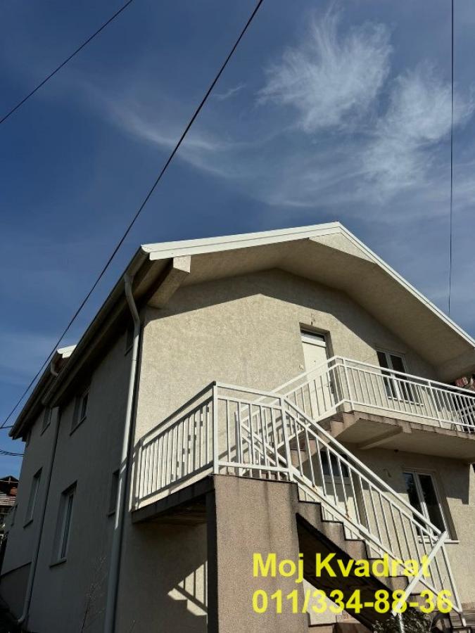 Kuća Prodaja Beograd Kaluđerica 255 m2
