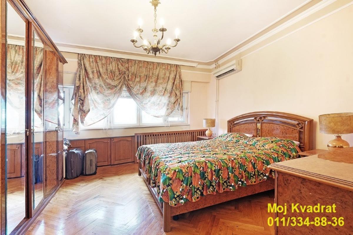 Kuća Prodaja Beograd Kuća Prodaja Beograd Braće Jerković 250 m2