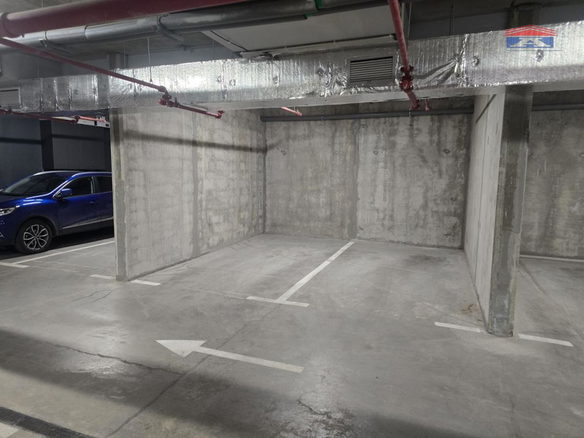 Garaža Izdavanje Novi Sad  12 m2