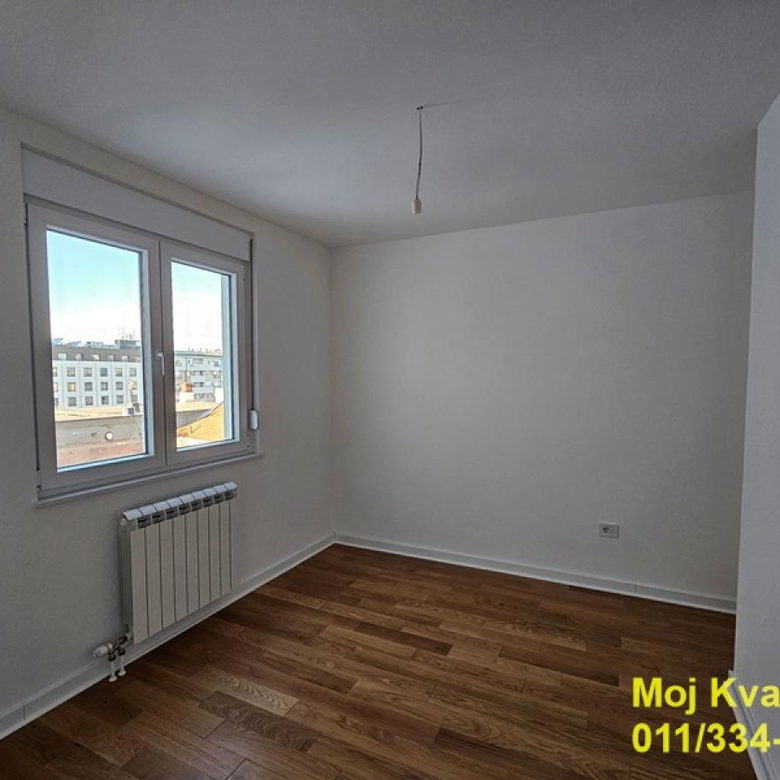 Stan Prodaja Beograd Vukov Spomenik 110 m2