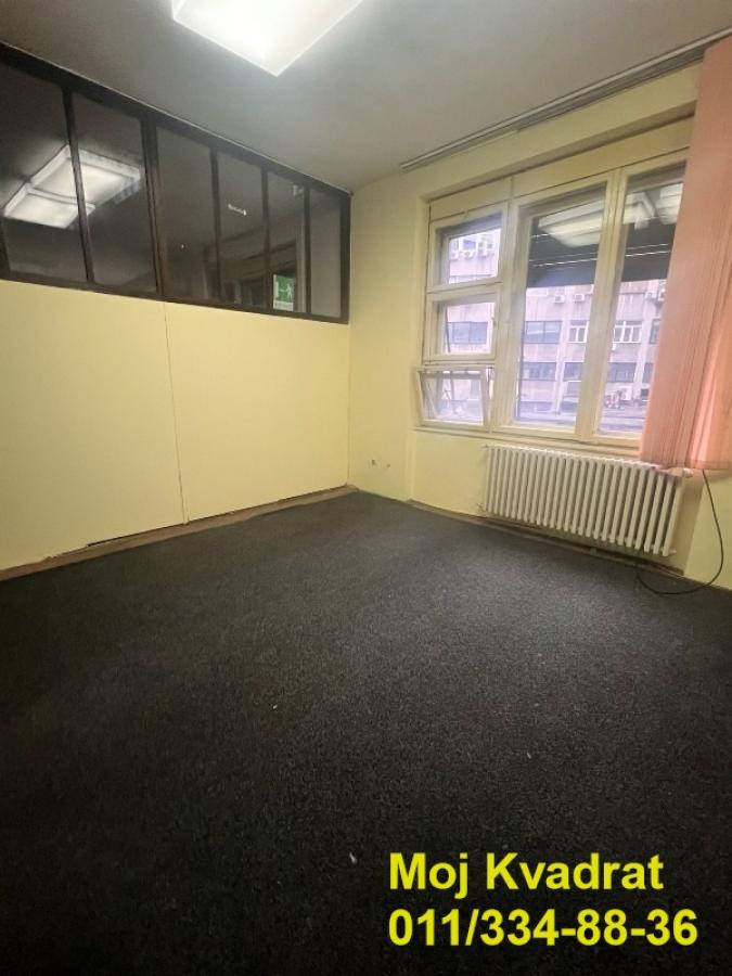 Lokal Izdavanje Beograd Trg Nikole Pašića 1400 m2
