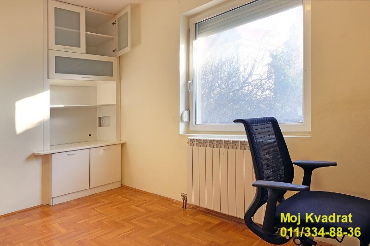 Kuća Prodaja Beograd Učiteljsko Naselje 143 m2