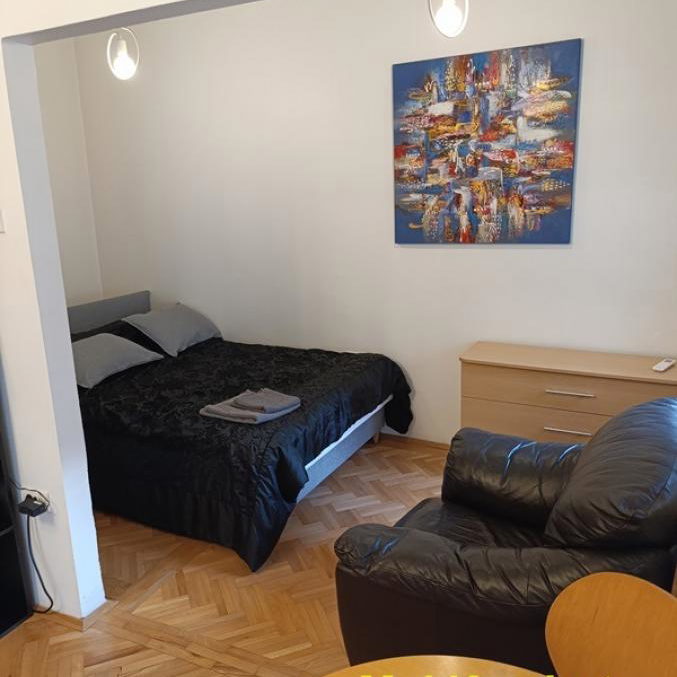 Stan Izdavanje Beograd Studentski Trg 35 m2