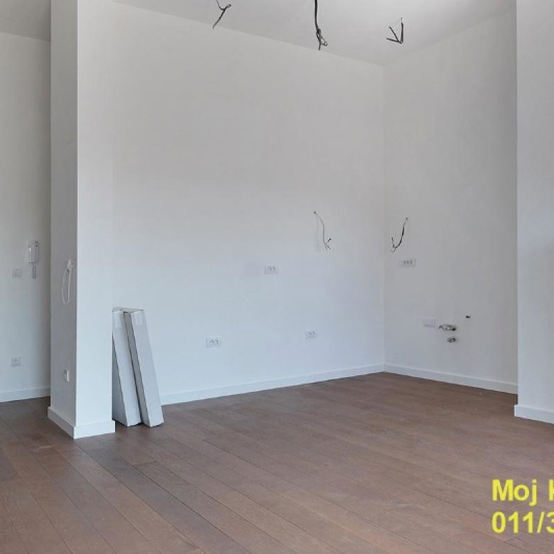 Stan Prodaja Beograd Vukov Spomenik 92 m2