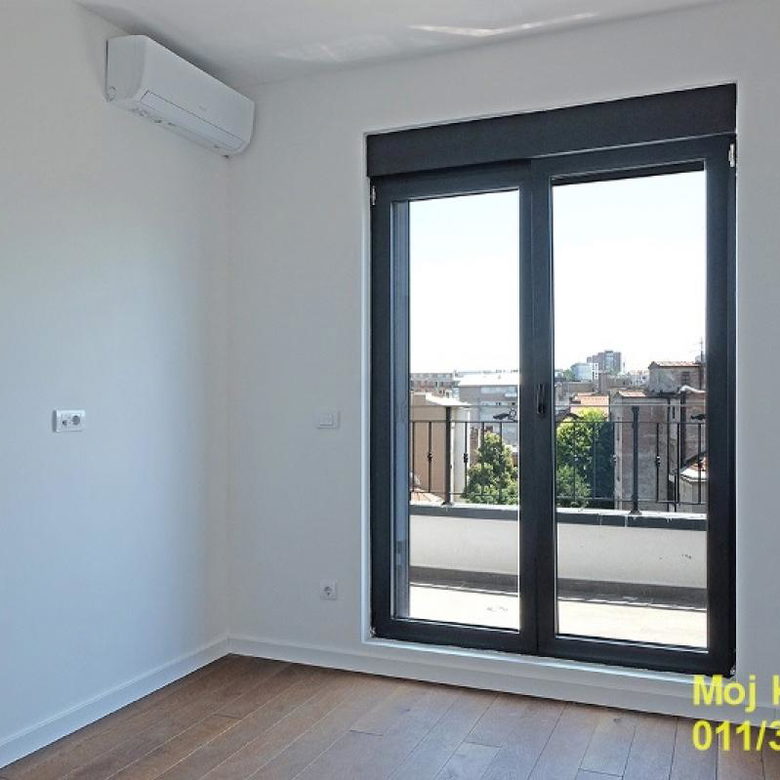 Stan Prodaja Beograd Vukov Spomenik 92 m2