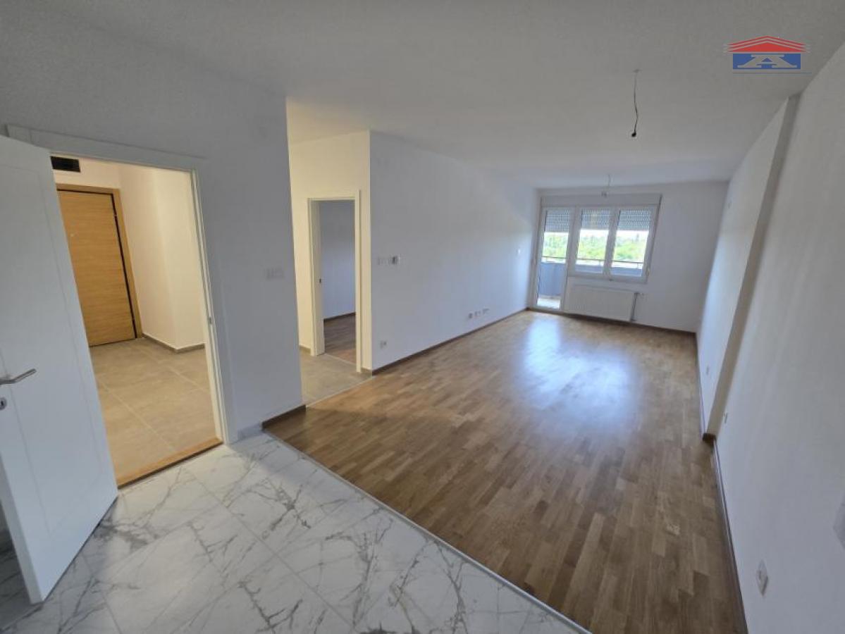 Stan Prodaja Novi Sad  95 m2