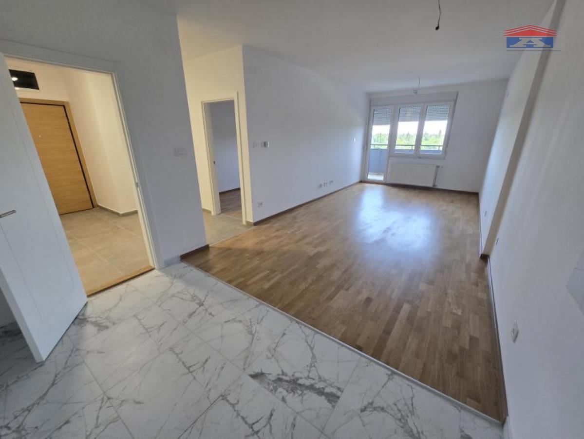 Stan Prodaja Novi Sad  95 m2