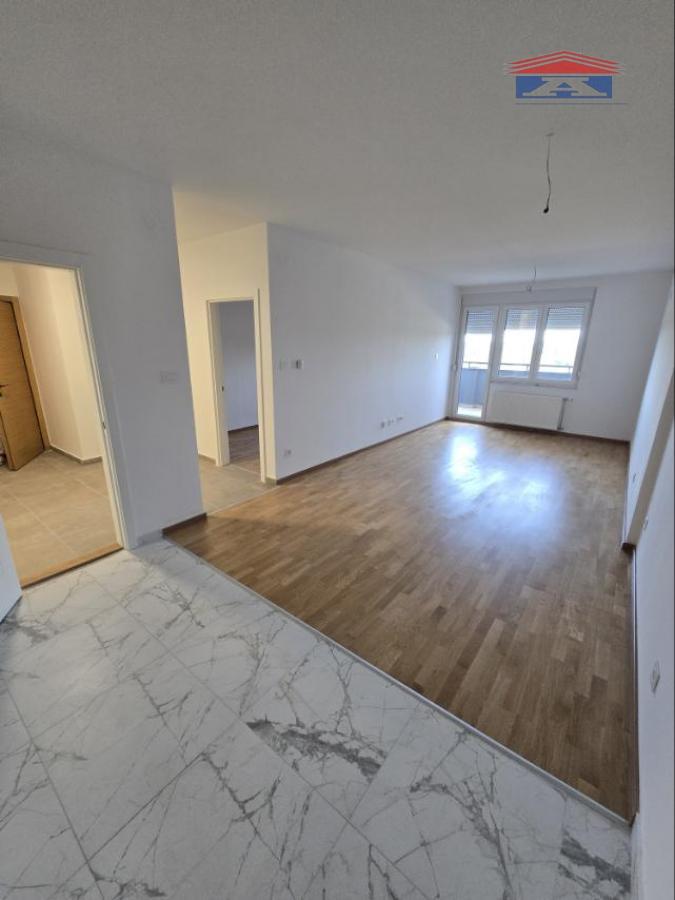 Stan Prodaja Novi Sad  95 m2