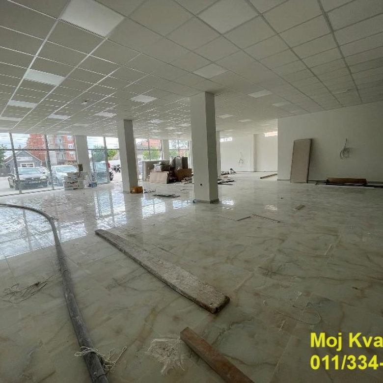 Lokal Izdavanje Stara Pazova  410 m2