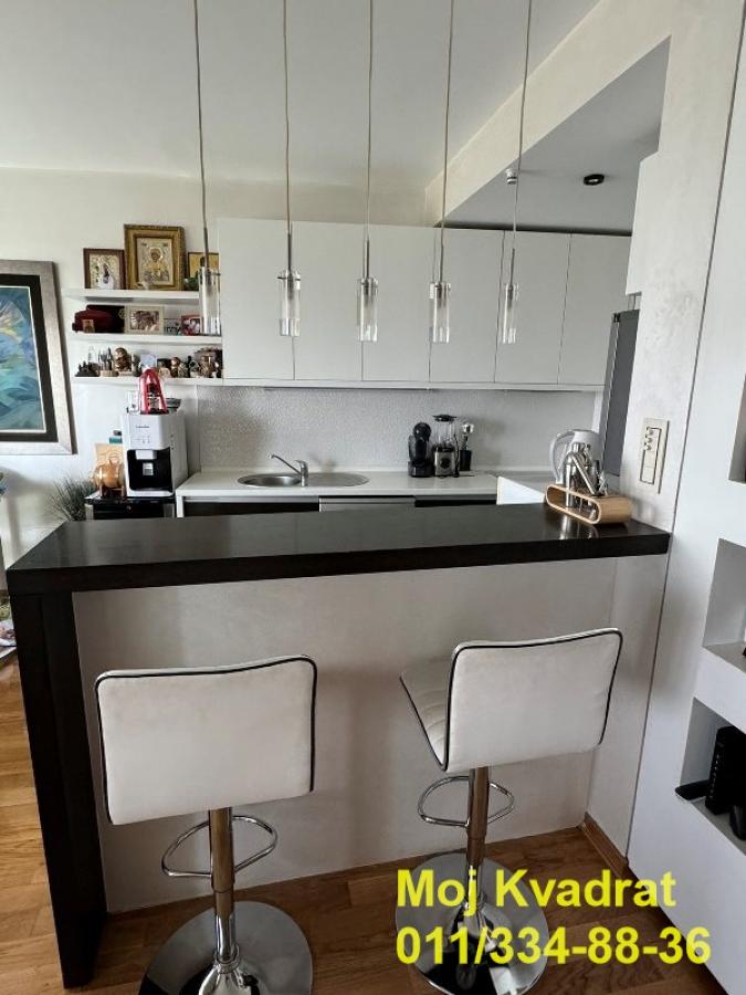 Stan Prodaja Beograd Skojevsko Naselje 270 m2